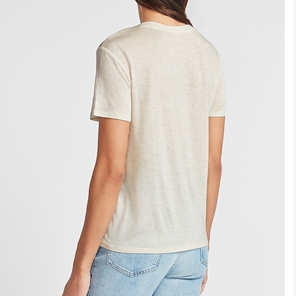 Express Soft V Neck Relaxed Tee New w/ tags Medium - Picture 3 of 3